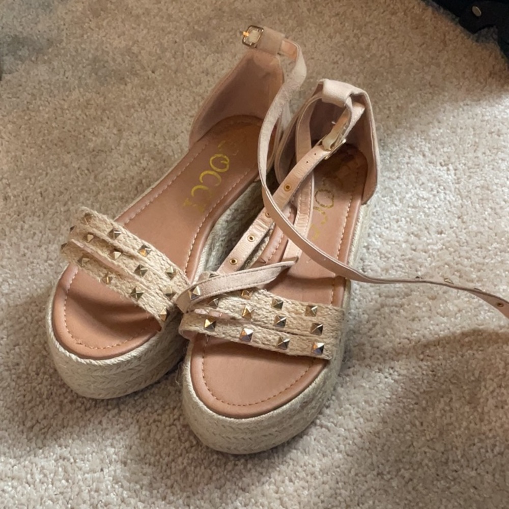Size 8 tan platform sandal
